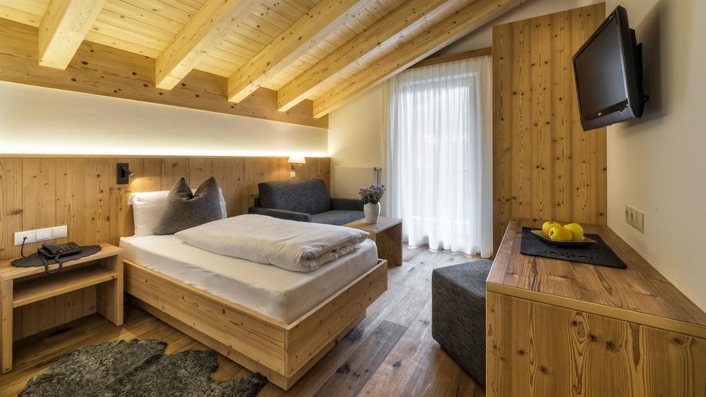 Hotel Moritz Dobbiaco Zewnętrze zdjęcie