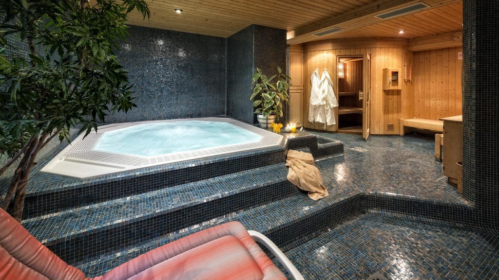 Hotel Moritz Dobbiaco Zewnętrze zdjęcie