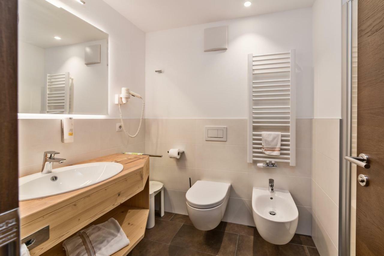 Hotel Moritz Dobbiaco Zewnętrze zdjęcie
