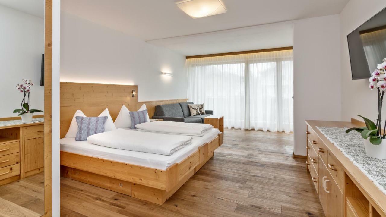 Hotel Moritz Dobbiaco Zewnętrze zdjęcie